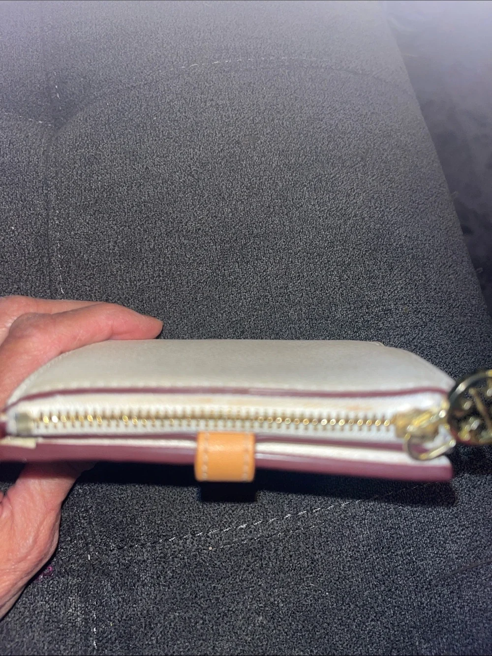 TORY BURCH WALKER CARD CASE WHITE PEBBLED LEATHER COMPACT WALLETT
